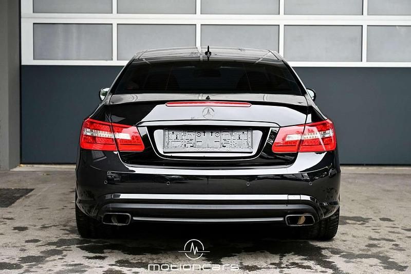 Gebraucht Mercedes E350 231 PS (169 kW) 2009 Schwarz Coupé