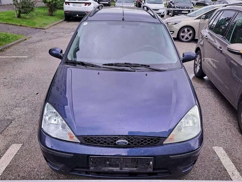 Blau Gebraucht 2004 Ford Focus Ambiente Kombi | € 800 - Bild 1/4