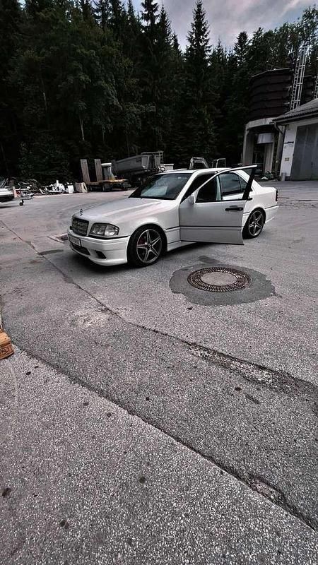 Gebraucht Mercedes C230 Elegance 193 PS (141 kW) 1999 Limousine