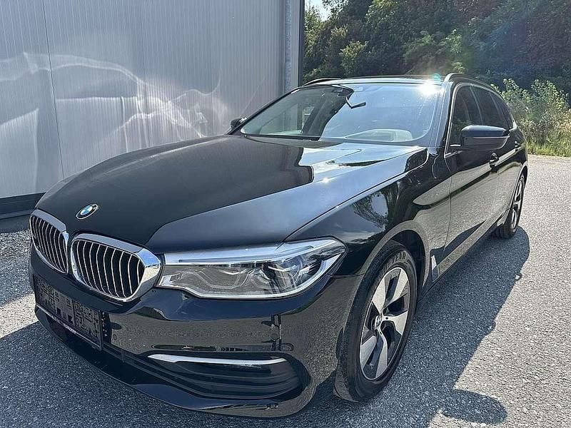 Gebraucht BMW 520 M Performance 190 PS (139 kW) 2020 Schwarz Kombi