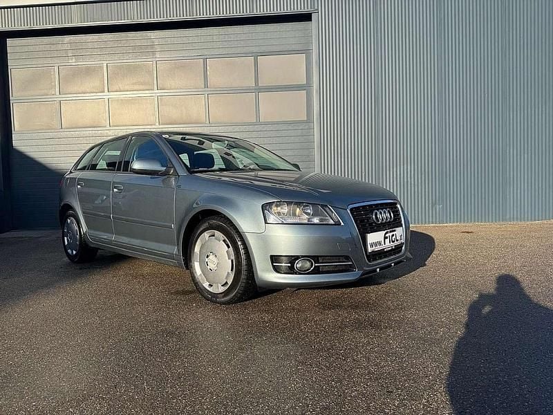 Gebraucht Audi A3 Design 90 PS (66 kW) 2012 Silber Limousine