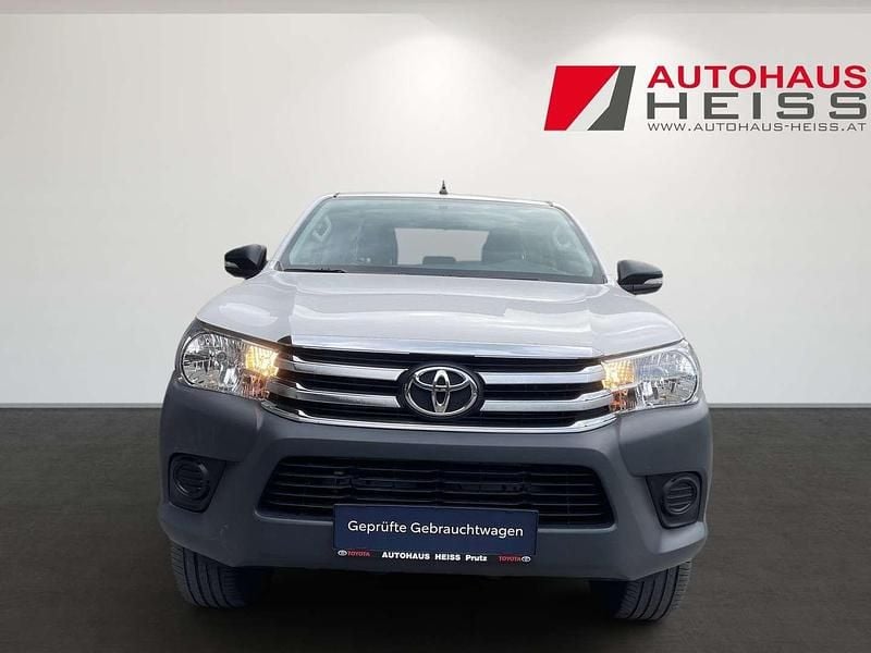 Gebraucht Toyota HiLux 150 PS (110 kW) 2018 Weiß Abholung