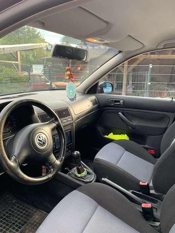 Gebraucht VW Golf IV 90 PS (66 kW) 2003 Schwarz Limousine