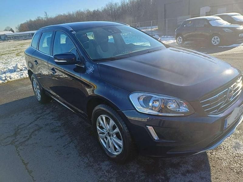 Gebraucht Volvo XC60 Kinetic 150 PS (110 kW) 2017 Blau SUV