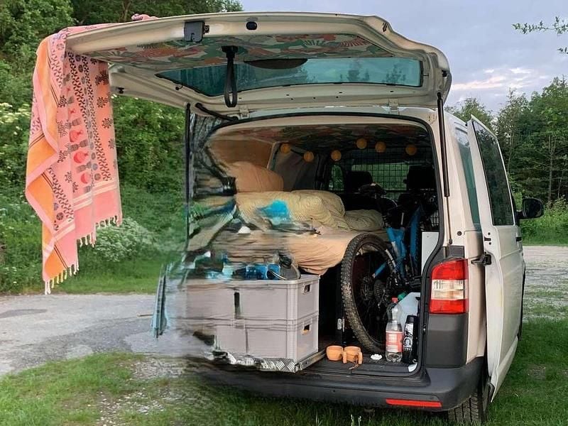 Gebraucht VW Transporter 102 PS (75 kW) 2014 Weiß Van