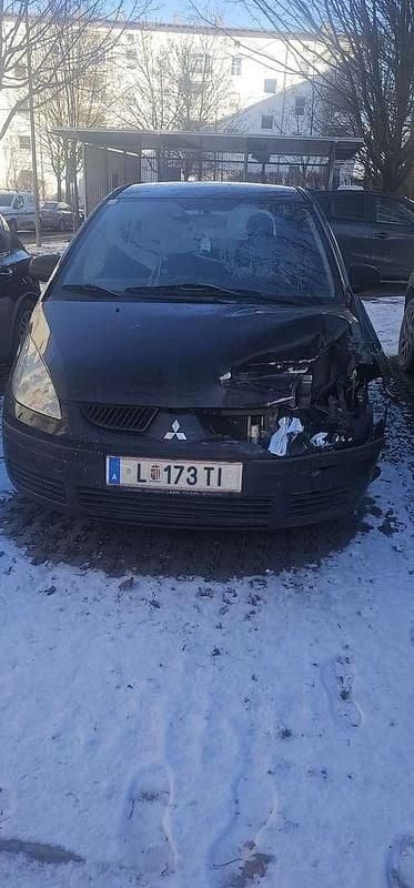 Gebraucht Mitsubishi Colt Motion 75 PS (55 kW) 2007 Limousine