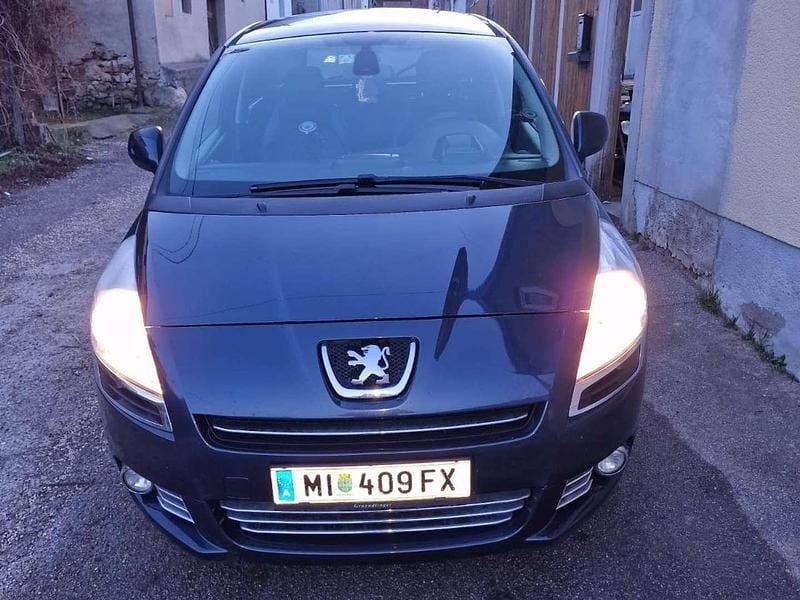Gebraucht 2012 Peugeot 5008 Family Van / Kleinbus | € 2.800 (Etwas zu teuer) - Bild 1/4