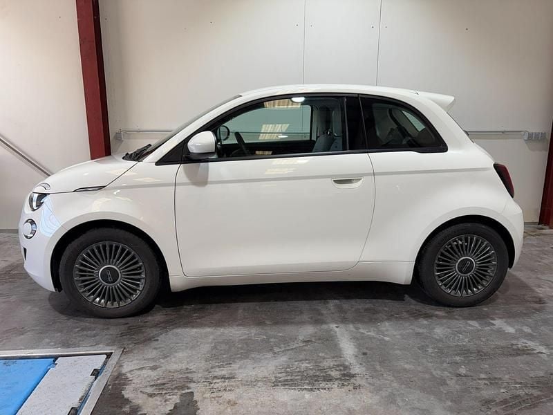 Gebraucht Fiat 500e Icon 86 kW (118 PS) 2022 Weiß Kleinwagen