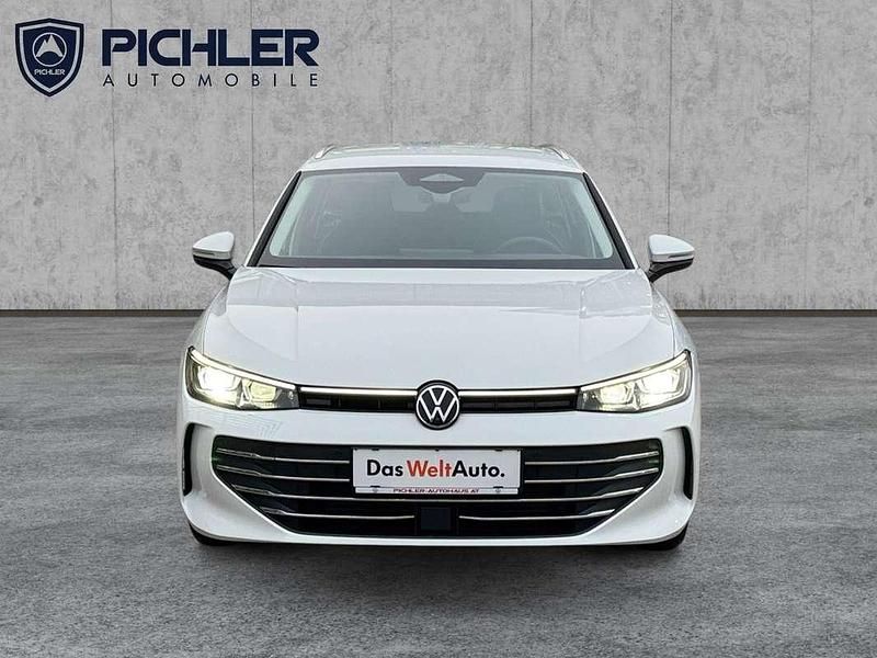 Gebraucht VW Passat Business 150 PS (110 kW) 2024 Weiss  normal Kombi