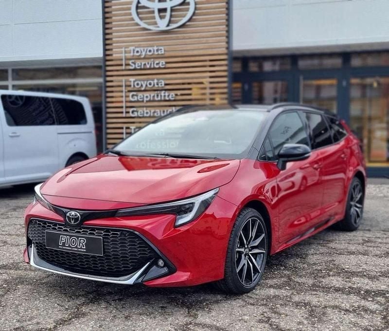 Rot Gebraucht 2024 Toyota Corolla Sport Kombi | € 37.790 - Bild 1/4