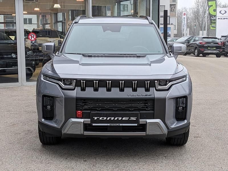 Gebraucht Ssangyong (KGM) Torres 204 PS (150 kW) 2025 Iron grey SUV