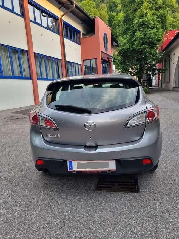 Gebraucht Mazda 3 Edition 105 PS (77 kW) 2010 Grau Limousine