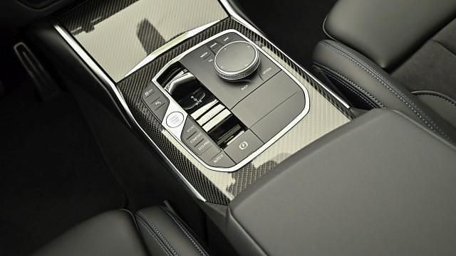 Gebraucht BMW 320 190 PS (139 kW) 2024 Tansanitblau ii meta Limousine