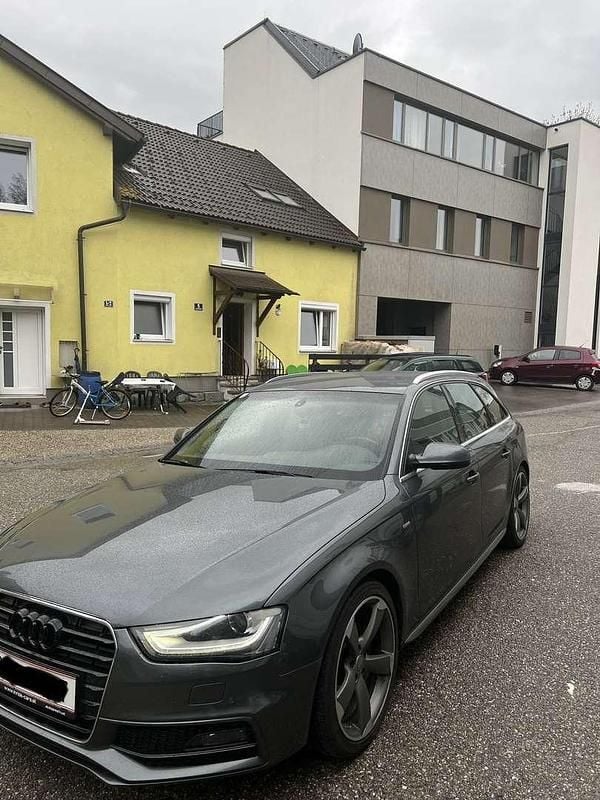 Gebraucht Audi A4 Sport 143 PS (105 kW) 2012 Kombi
