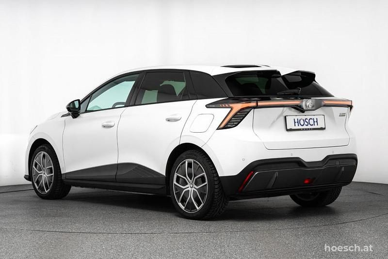 Gebraucht MG MG4 EV Luxury 150 kW (204 PS) 2023 Weiß Kleinwagen