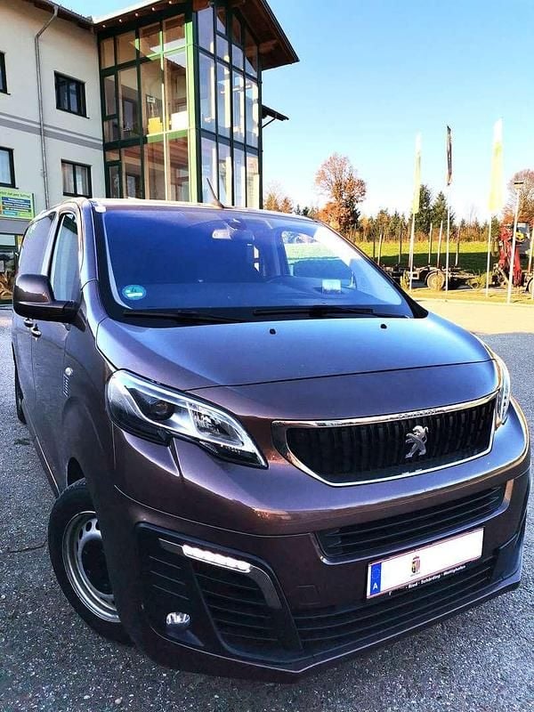 Gebraucht Peugeot Expert S 177 PS (130 kW) 2019 Braun Van