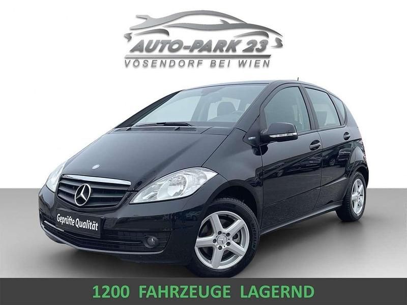 Gebraucht Mercedes A160 95 PS (69 kW) 2013 Schwarz Kleinwagen