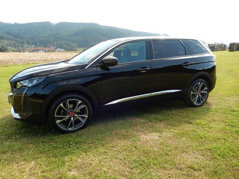 Schwarz Gebraucht 2021 Peugeot 5008 Allure SUV | € 26.850 (Fairer Preis) - Bild 1/4