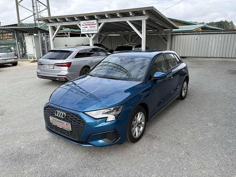 Gebraucht Audi A3 Sportback Basis 150 PS (110 kW) 2021 Blau Kleinwagen