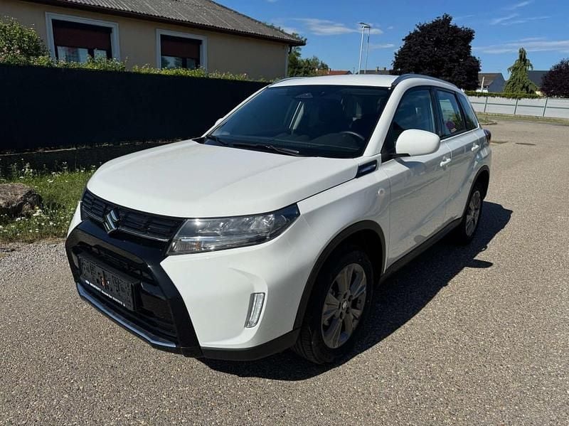 Neu 2025 Suzuki Vitara SUV | € 23.690 (Guter Preis) - Bild 1/4