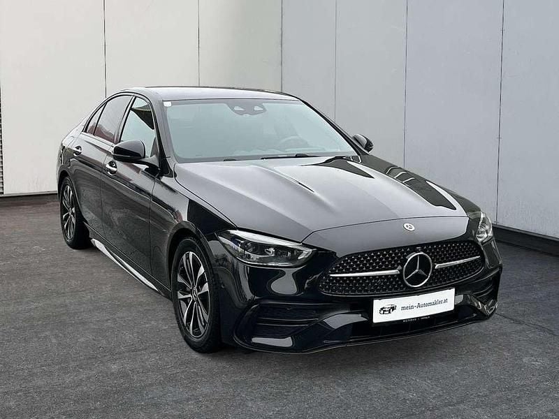 Schwarz Gebraucht 2024 Mercedes C200 AMG Limousine | € 45.890 (Fairer Preis) - Bild 1/4