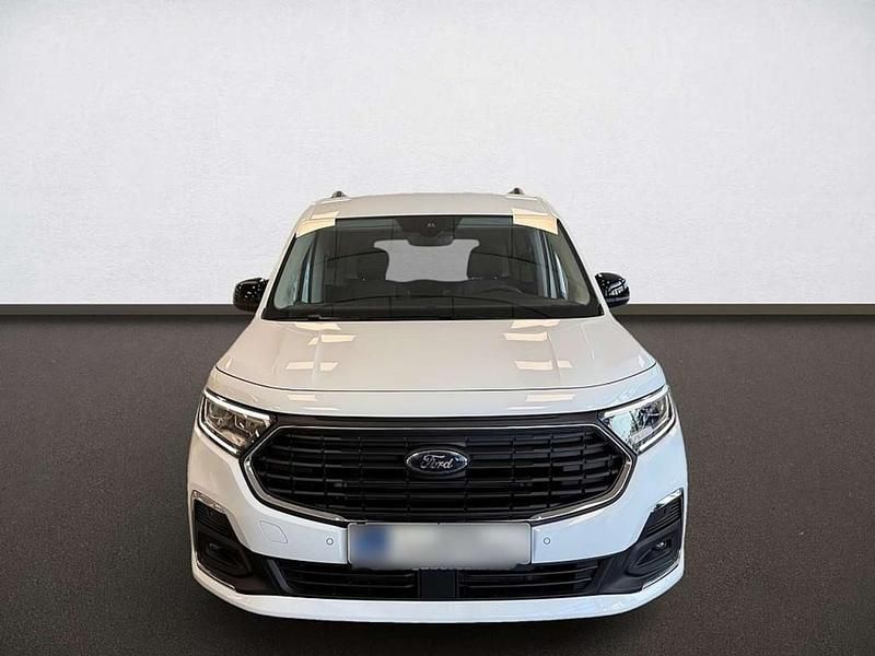 Neu Ford Tourneo Titanium 116 PS (85 kW) 2025 Kombi