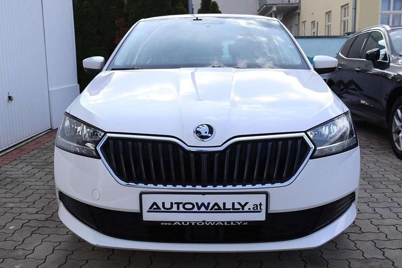 Gebraucht Skoda Fabia Ambition 60 PS (44 kW) 2022 Weiß Kleinwagen