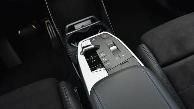 Gebraucht BMW 230e Active Tourer M Sport 150 PS (110 kW) 2023 Saphirschwarz met. Van / Kleinbus