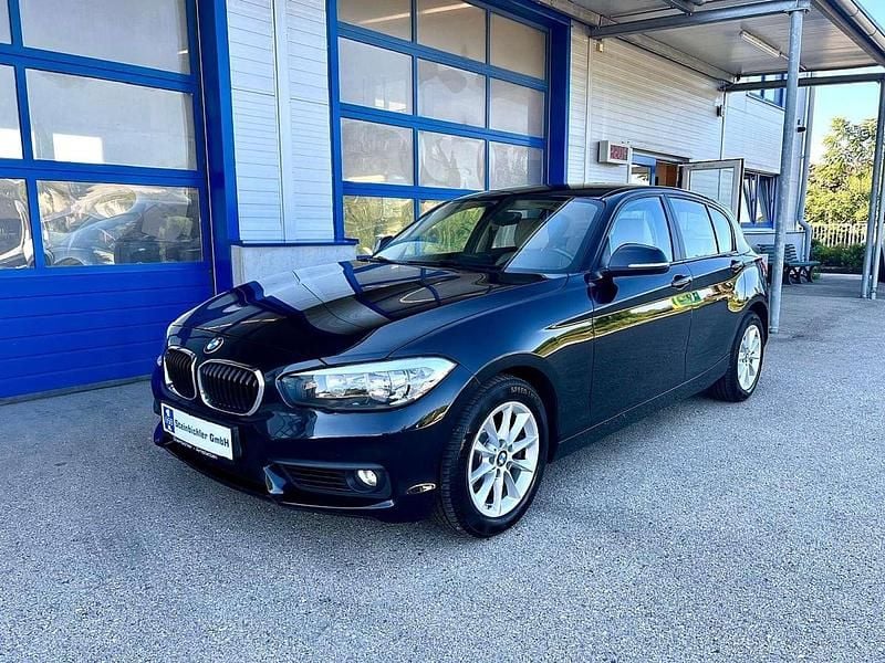 Schwarz Gebraucht 2016 BMW 118 Kleinwagen | € 12.990 (Fairer Preis) - Bild 1/4