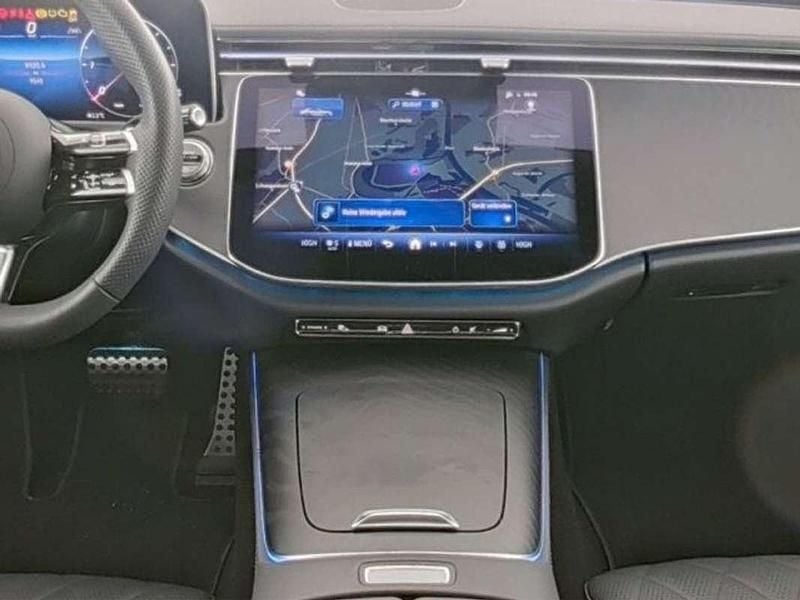 Gebraucht Mercedes E450 AMG 367 PS (269 kW) 2024 Weiß Limousine