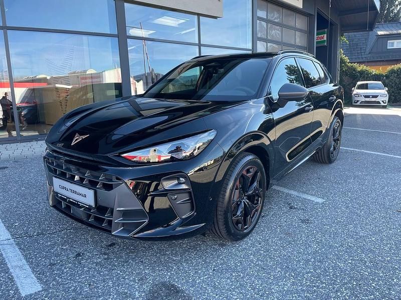 Schwarz metallic Neu 2025 Cupra Terramar SUV | € 43.985 (Etwas zu teuer) - Bild 1/4