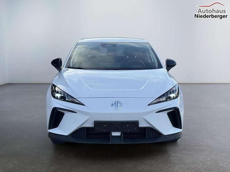 Neu MG MG4 EV 125 kW (170 PS) 2025 Weiß Kleinwagen