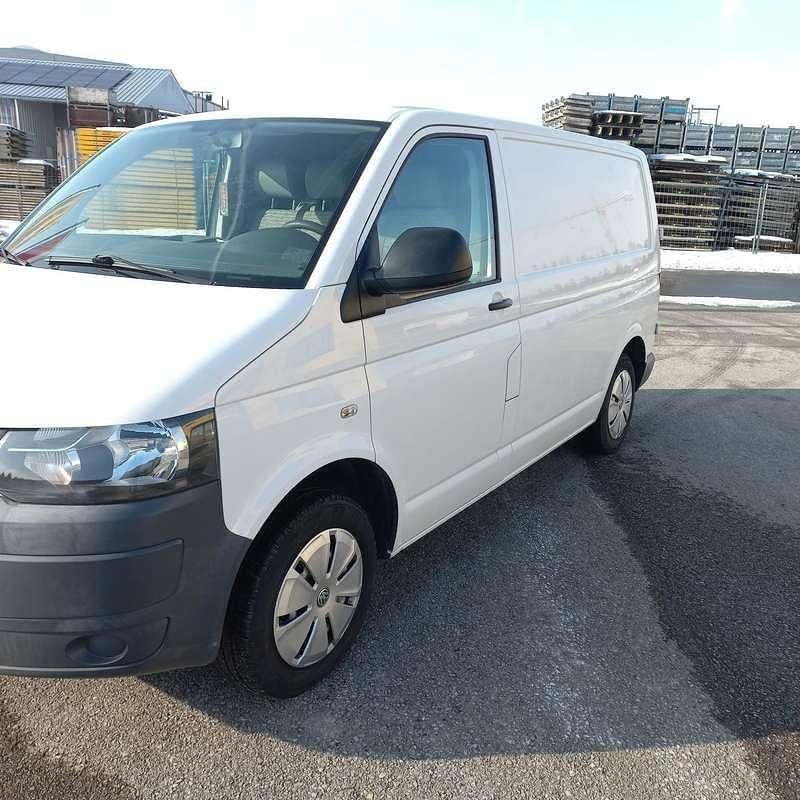Gebraucht VW T5 102 PS (75 kW) 2013 Weiß Van