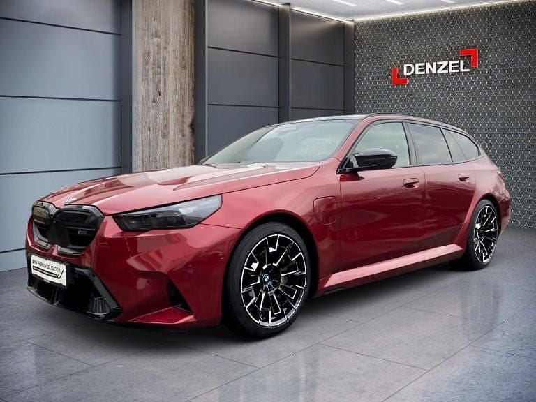 Gebraucht BMW M5 585 PS (430 kW) 2024 Feuerrot Kombi