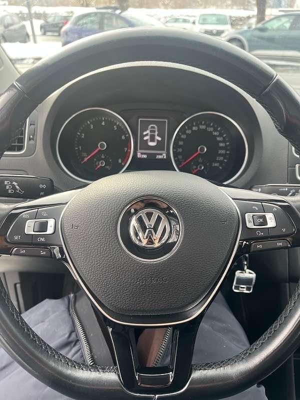 Gebraucht VW Polo Sport 60 PS (44 kW) 2015 Weiß Limousine