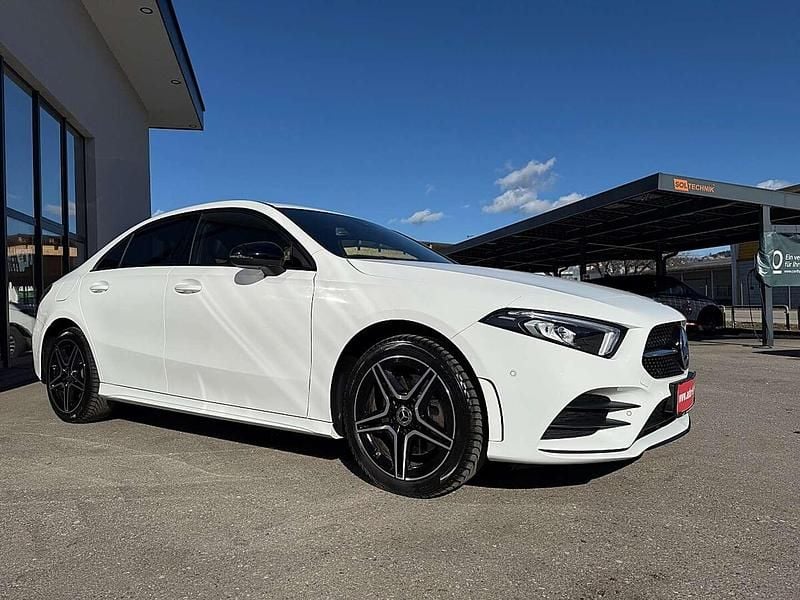 Gebraucht Mercedes A250 AMG 160 PS (117 kW) 2021 Weiß Limousine