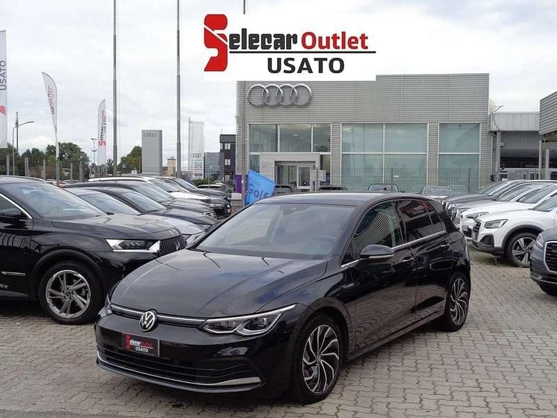 Gebraucht VW Golf VIII Style 131 PS (96 kW) 2021 Schwarz Limousine