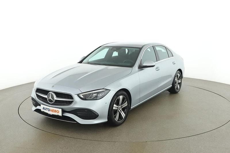 Grau Gebraucht 2023 Mercedes C200 Avantgarde Limousine | € 32.590 - Bild 1/3