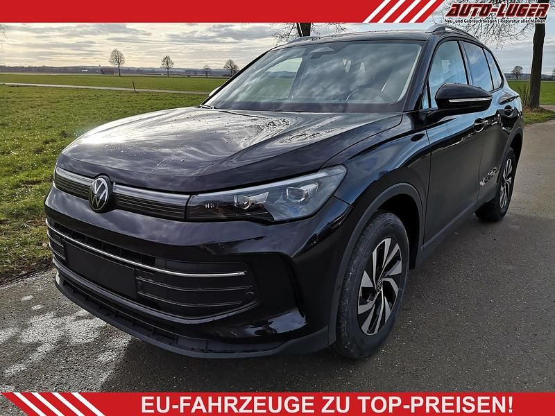 Neu VW Tiguan Life 150 PS (110 kW) 2025 Deep black perleffekt SUV