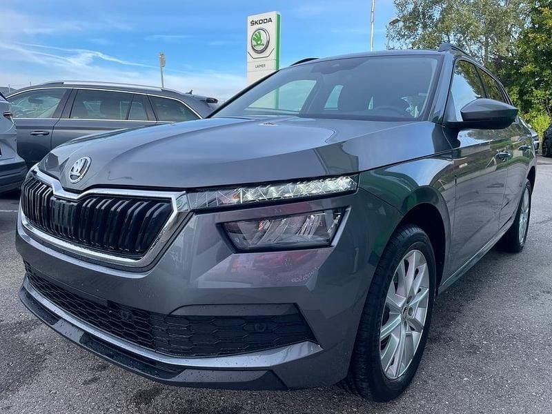 Mittelgrau metallic Gebraucht 2023 Skoda Kamiq Style SUV | € 23.980 (Guter Preis) - Bild 1/4