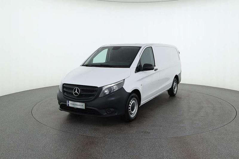 Weiß Gebraucht 2021 Mercedes Vito Van / Kleinbus | € 28.788 (Superpreis) - Bild 1/4