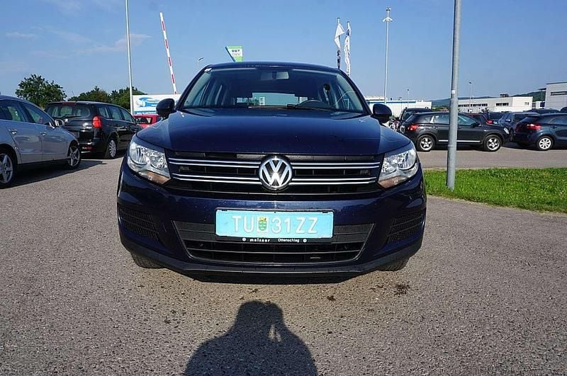 Blau Gebraucht 2011 VW Tiguan Trendline SUV | € 7.290 (Guter Preis) - Bild 1/4