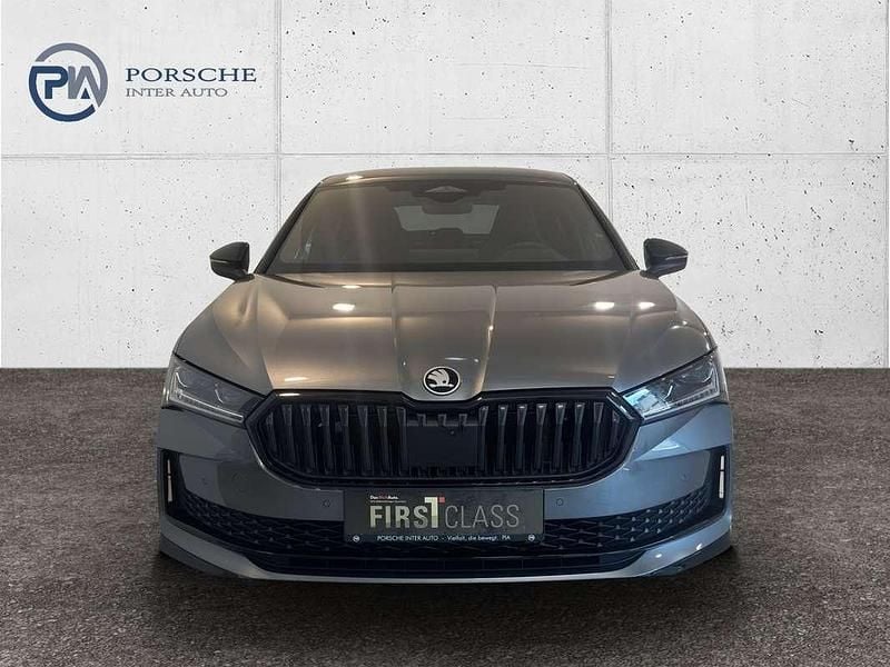 Gebraucht Skoda Superb SportLine 150 PS (110 kW) 2025 Mittelgrau  metallic Limousine