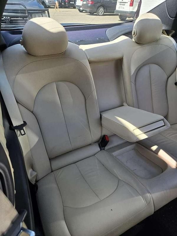 Gebraucht Mercedes CLK320 Avantgarde 224 PS (164 kW) 2010 Blau Coupé