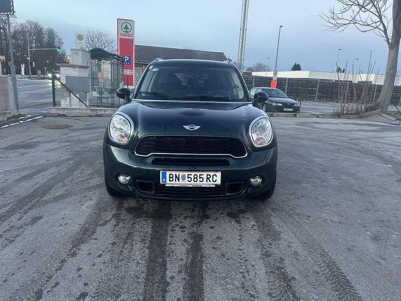 Grün Gebraucht 2012 Mini Cooper SD Countryman SUV | € 9.500 - Bild 1/4