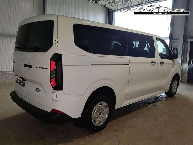 Neu Ford Transit Custom 136 PS (100 kW) 2025 Weiß Van