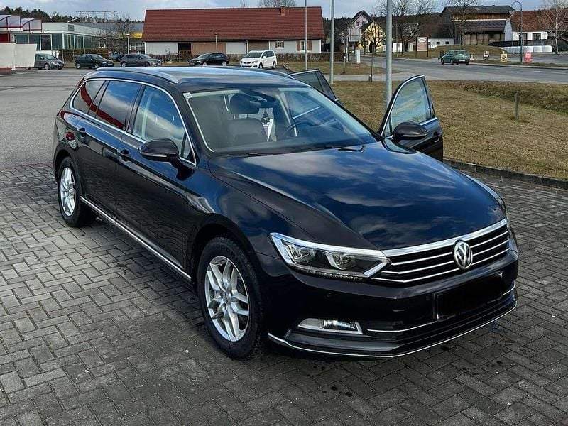 Gebraucht VW Passat Highline 150 PS (110 kW) 2018 Schwarz Kombi