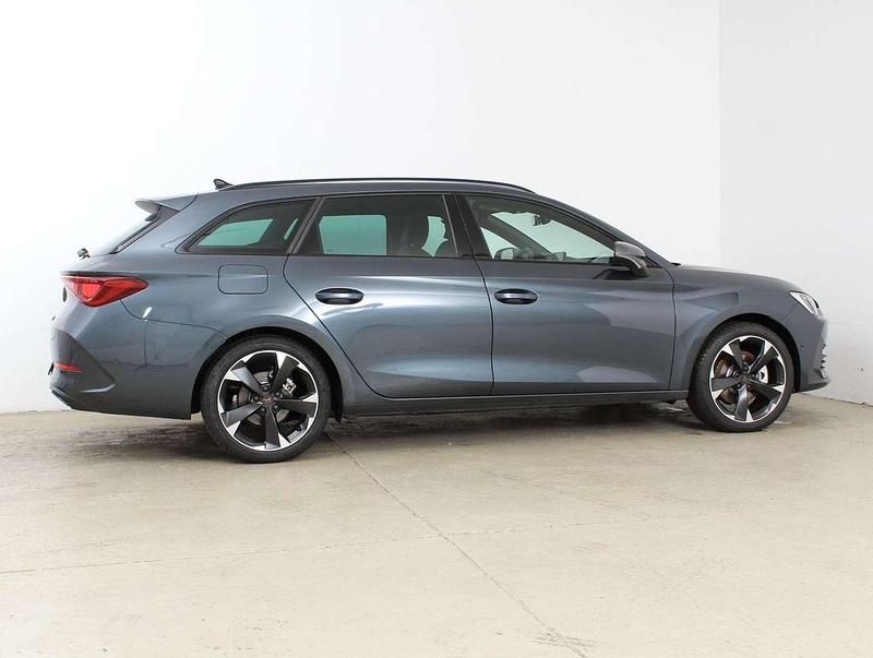 Gebraucht Cupra Leon 150 PS (110 kW) 2024 Dunkelgrau  metallicperleffekt Kombi