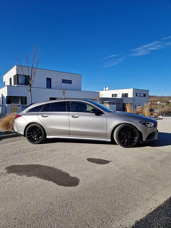 Gebraucht Mercedes CLA220 Shooting Brake 190 PS (139 kW) 2019 Silber Kombi
