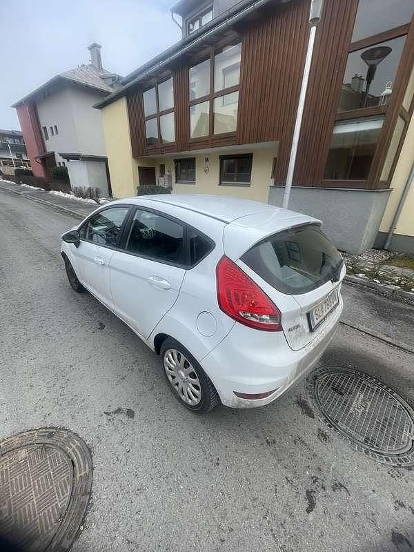 Gebraucht Ford Fiesta 60 PS (44 kW) 2010 Limousine